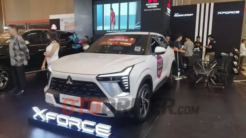 Foto - Mitsubishi Targetkan Penjualan Ratusan Unit Selama GIIAS Bandung 2024